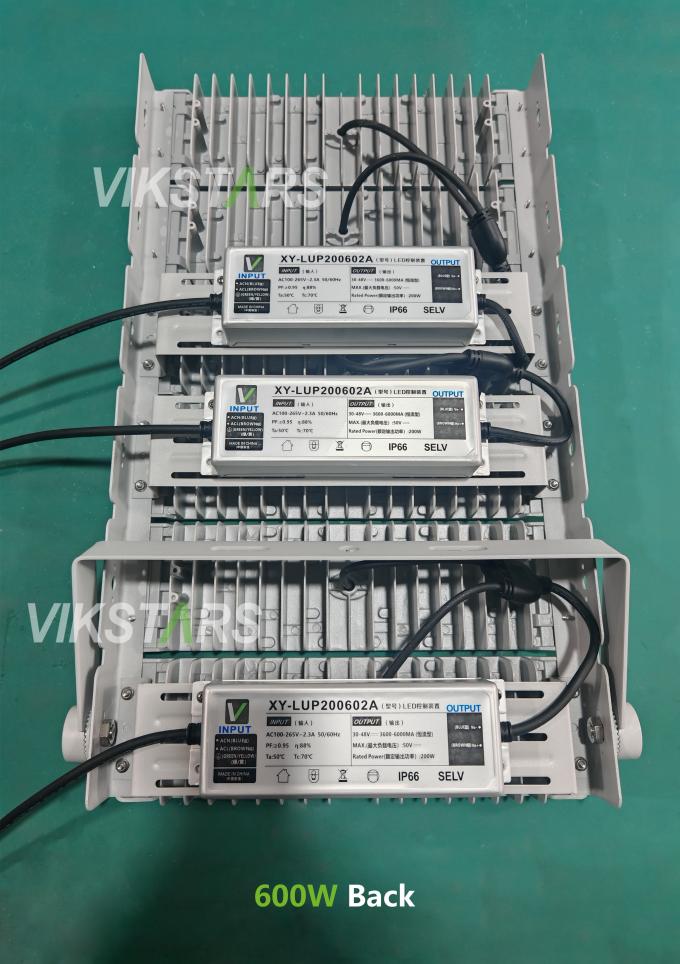 Καλή τιμή 100W Μονούλα Φώτα Κατακλυσμού IP65 Ανερόστεγοι Αντιπροσωπευτές φωτισμού υψηλού σταδίου 7