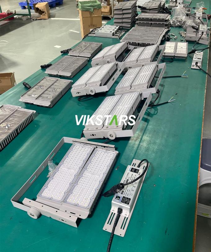 Καλή τιμή 100W Μονούλα Φώτα Κατακλυσμού IP65 Ανερόστεγοι Αντιπροσωπευτές φωτισμού υψηλού σταδίου 21
