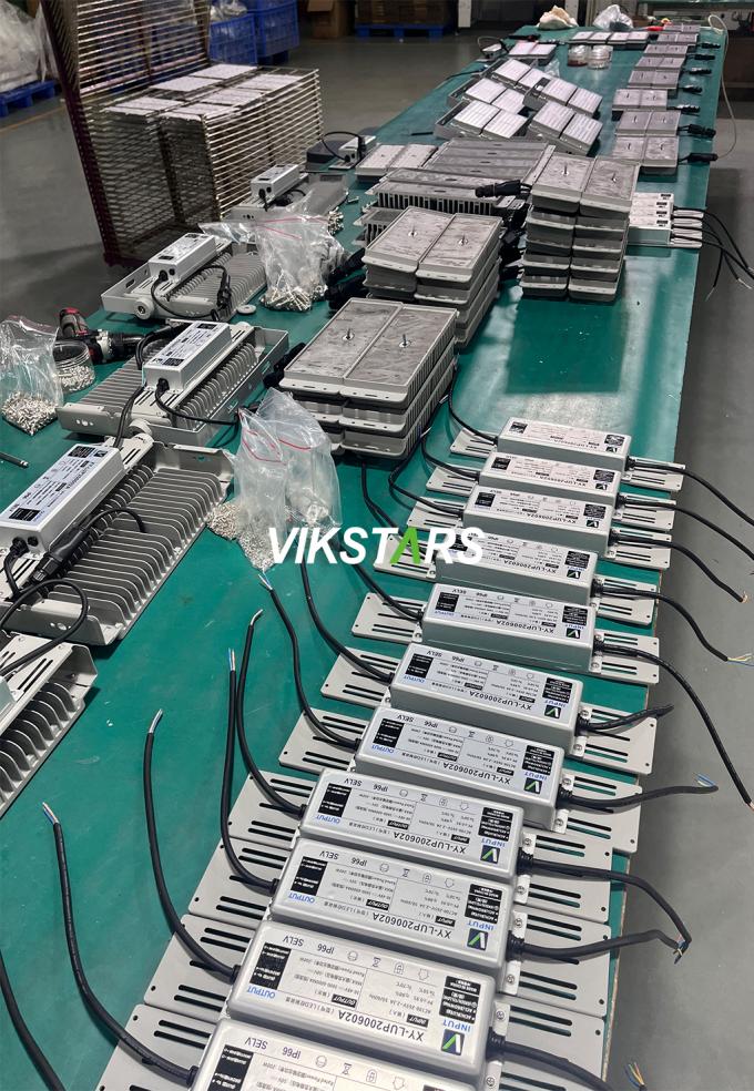 Καλή τιμή 100W Μονούλα Φώτα Κατακλυσμού IP65 Ανερόστεγοι Αντιπροσωπευτές φωτισμού υψηλού σταδίου 22